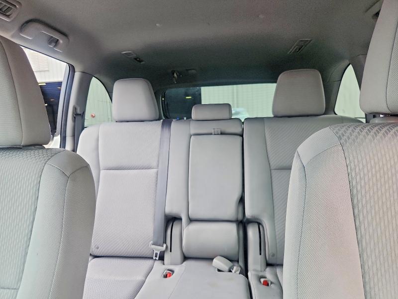 Снимка 10 от търг – 2016 TOYOTA HIGHLANDER с VIN 5TDZKRFH6GS182541