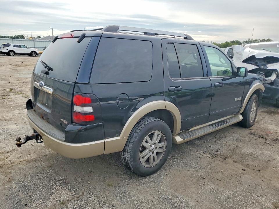 Photo 3 from auction – 2006 FORD EXPLORER with VIN 1FMEU74E16UA61671