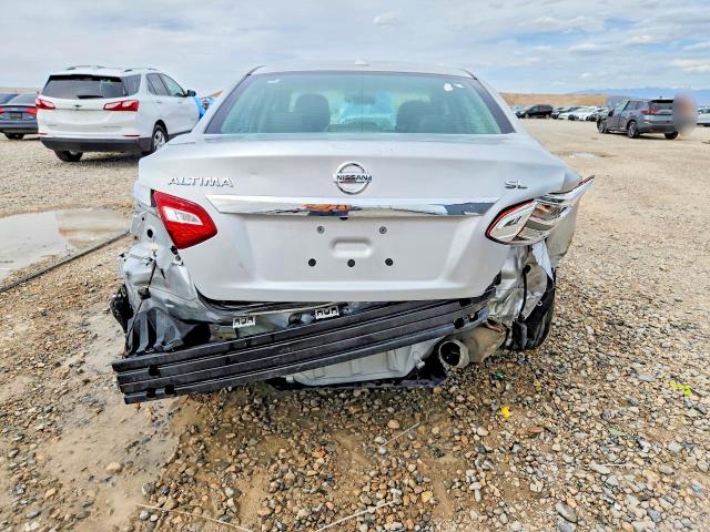Photo 6 from auction – 2017 NISSAN ALTIMA with VIN 1N4AL3AP2HC285809