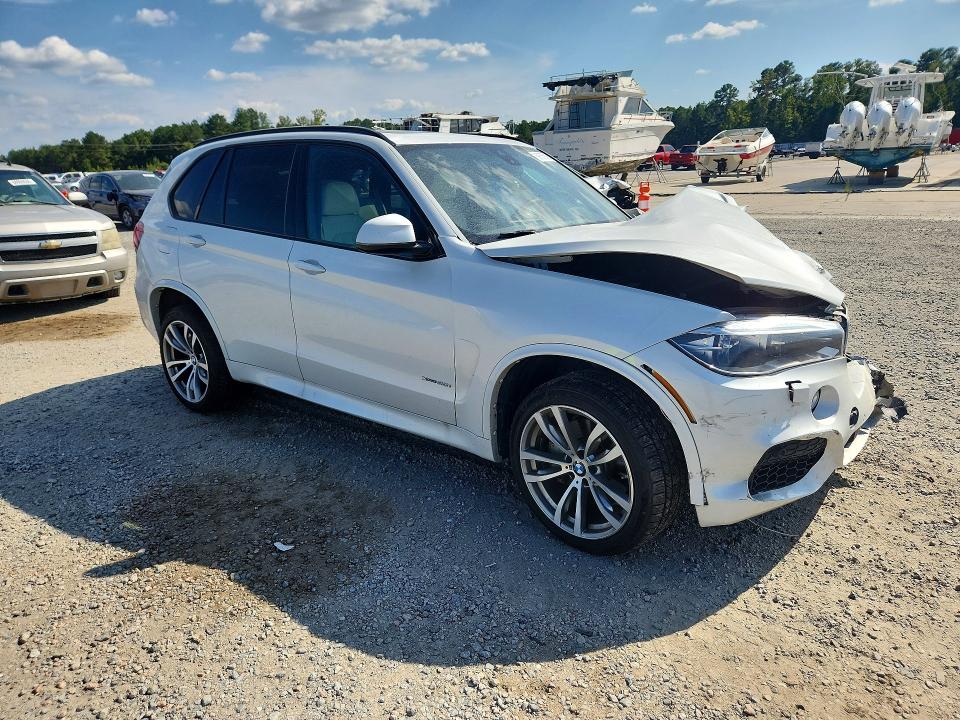 Снимка 4 от търг – 2016 BMW X5 с VIN 5UXKR6C52G0J80972