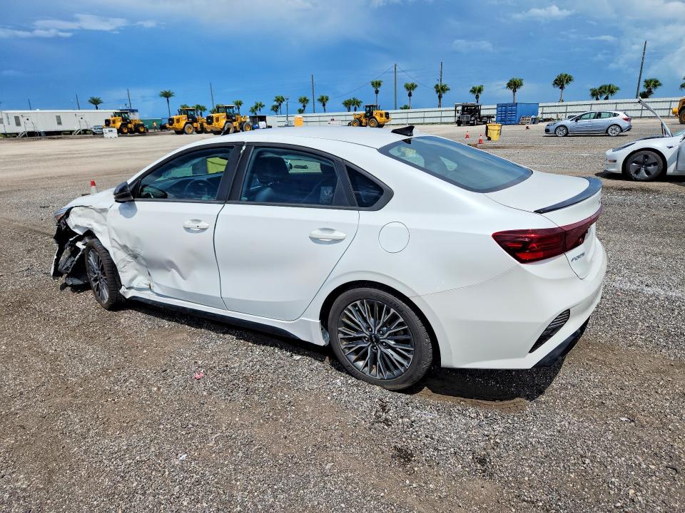 Photo 2 from auction – 2023 KIA FORTE with VIN 3KPF54AD2PE658554
