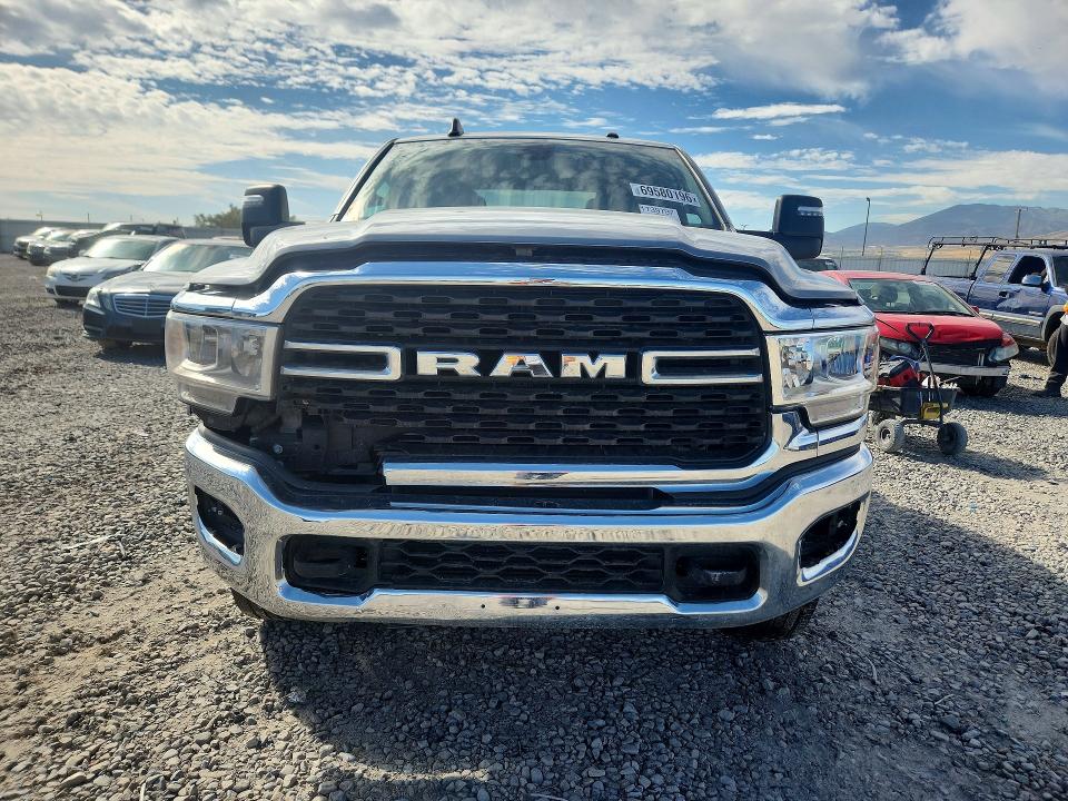 Снимка 5 от търг – 2024 RAM 2500 с VIN 3C6UR5DL8RG303018