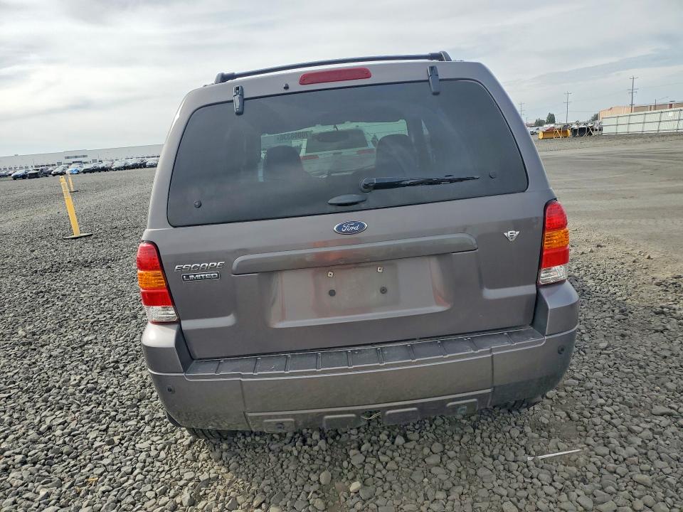 Снимка 6 от търг – 2006 FORD ESCAPE с VIN 1FMCU94166KA06404