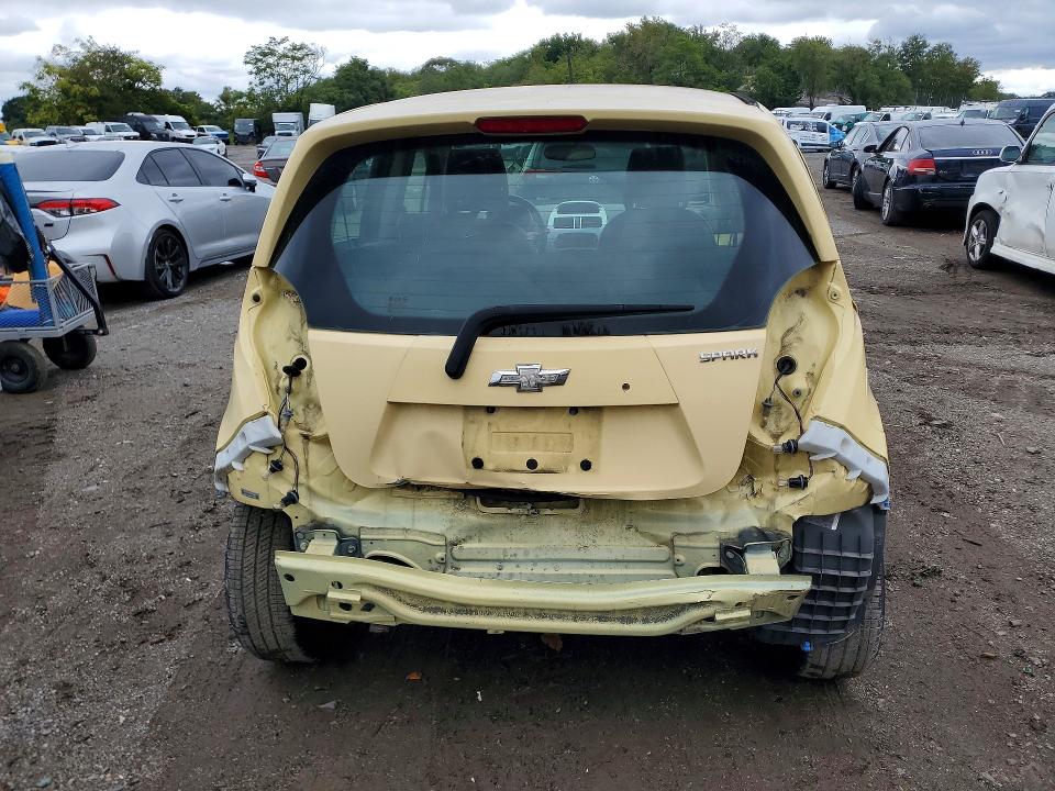 Снимка 6 от търг – 2014 CHEVROLET SPARK с VIN KL8CB6S9XEC452350