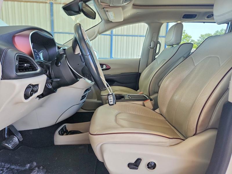 Photo 7 from auction – 2018 CHRYSLER PACIFICA with VIN 2C4RC1GGXJR321865