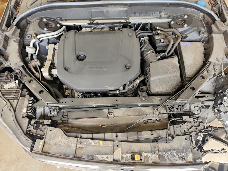 Photo 12 from auction – 2022 VOLVO XC60 with VIN LYV062RL8NB918693