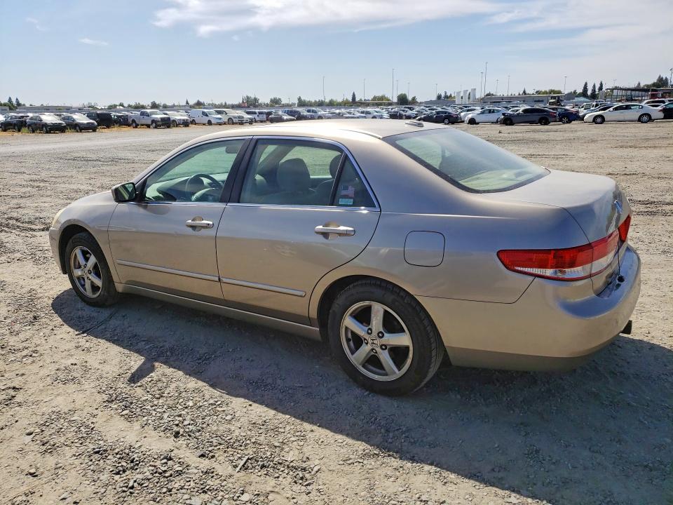 Photo 2 from auction – 2004 HONDA ACCORD with VIN JHMCM56854C038080