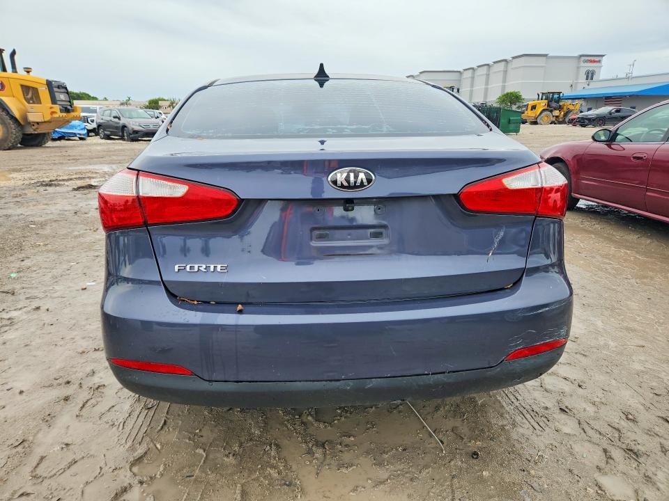 Photo 6 from auction – 2015 KIA FORTE with VIN KNAFX4A6XF5430403