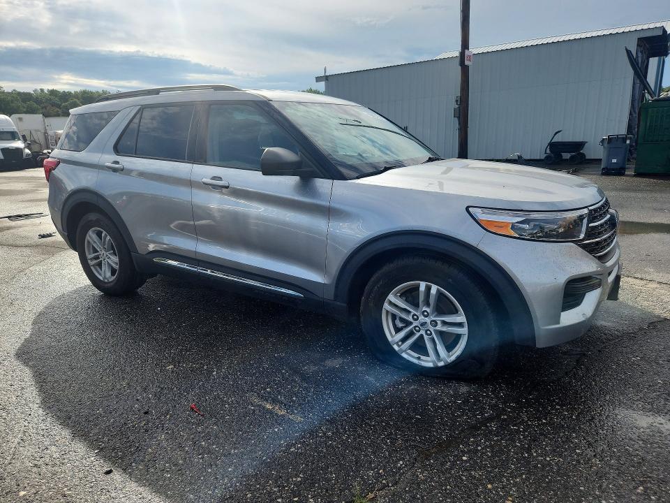 Photo 4 from auction – 2024 FORD EXPLORER with VIN 1FMSK7DH1RGA19832