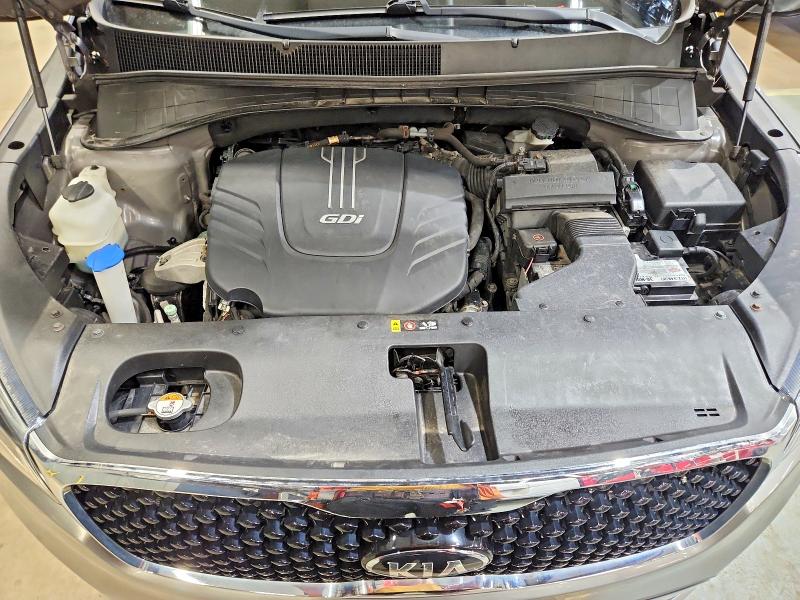 Photo 12 from auction – 2017 KIA SORENTO with VIN 5XYPHDA51HG231388