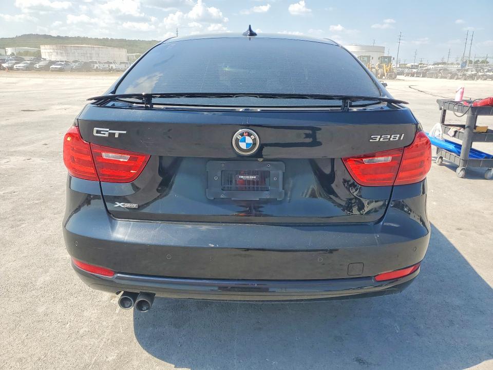 Photo 6 from auction – 2016 BMW 328 with VIN WBA8Z5C5XGGS37395