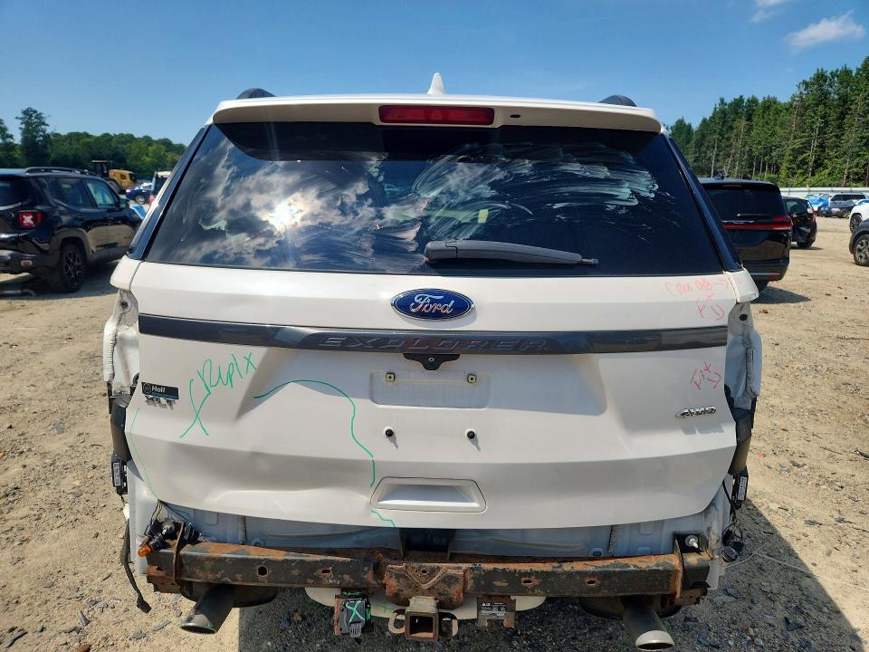 Photo 6 from auction – 2017 FORD EXPLORER with VIN 1FM5K8D89HGB68250