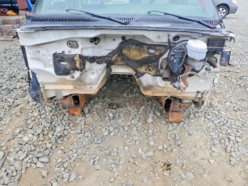 صورة رقم 11 من المزاد - 2004 CHEVROLET SILVERADO مع VIN 1GCEK19T94E232902