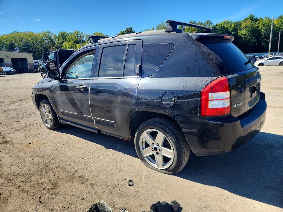 Photo 2 from auction – 2009 JEEP COMPASS with VIN 1J8FF47B39D192617