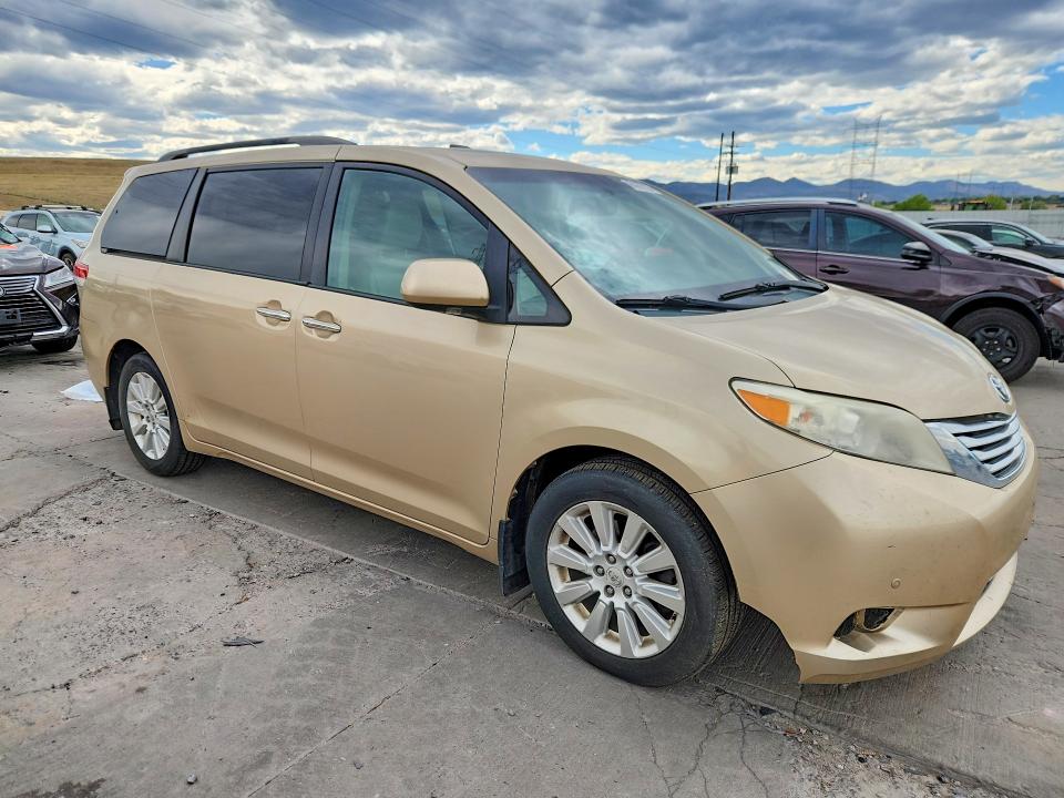 Photo 4 from auction – 2011 TOYOTA SIENNA with VIN 5TDYK3DC3BS059739