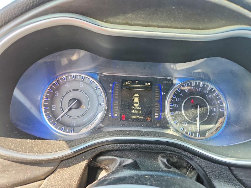 Photo 9 from auction – 2016 CHRYSLER 200 with VIN 1C3CCCAB9GN175192