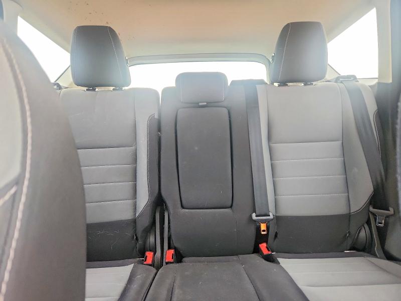 Photo 10 from auction – 2016 FORD ESCAPE with VIN 1FMCU0GX1GUB14382