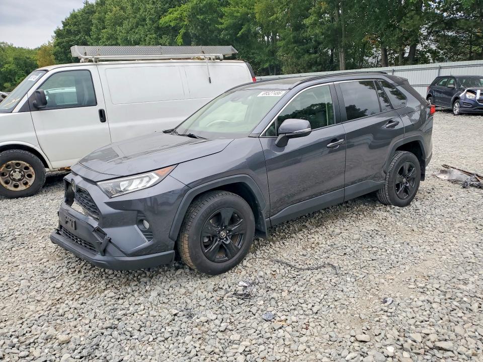 TOYOTA RAV4 2019 с VIN JTMP1RFV6KD043708 - Снимка от търг