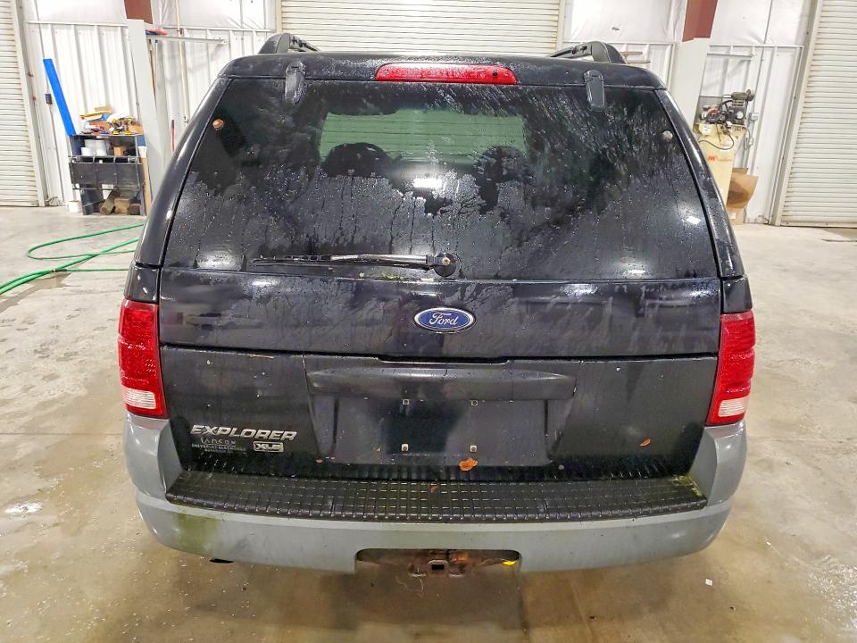 Photo 6 from auction – 2002 FORD EXPLORER with VIN 1FMZU72E82ZA27390