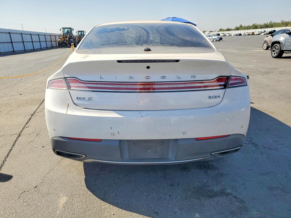 Foto 6 de la subasta – 2017 LINCOLN MKZ con VIN 3LN6L5MU2HR663752