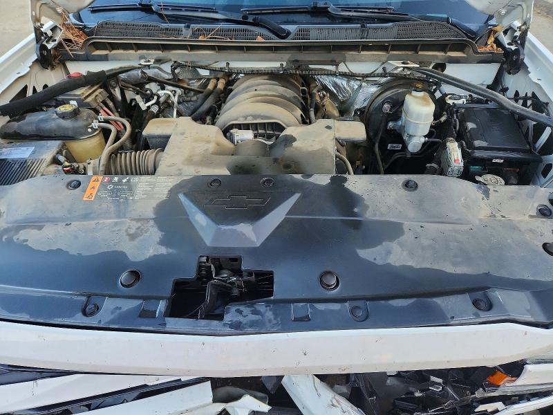 Снимка 11 от търг – 2018 CHEVROLET SILVERADO с VIN 3GCUKREC0JG352690