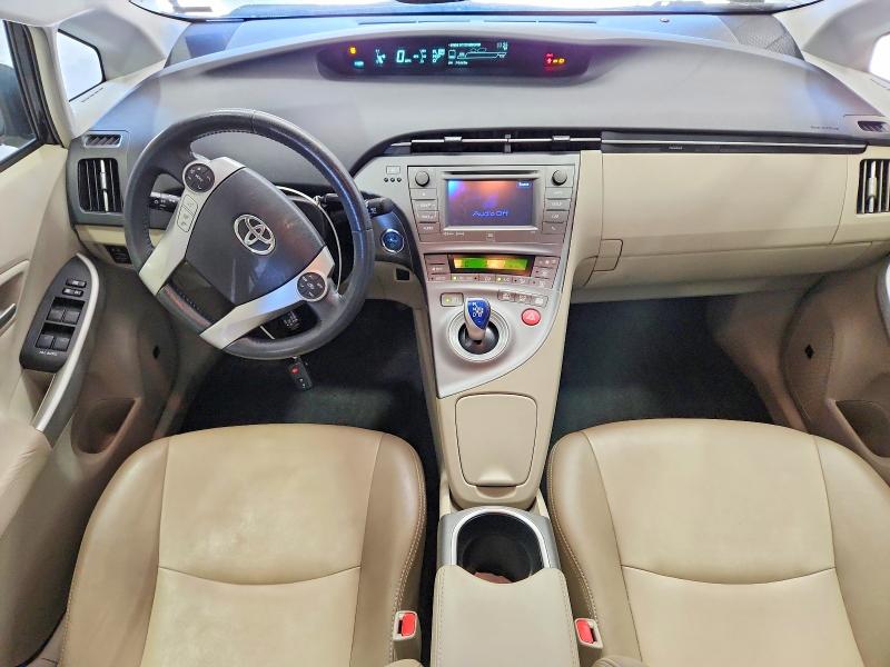 Photo 8 from auction – 2015 TOYOTA PRIUS with VIN JTDKN3DU5F200615