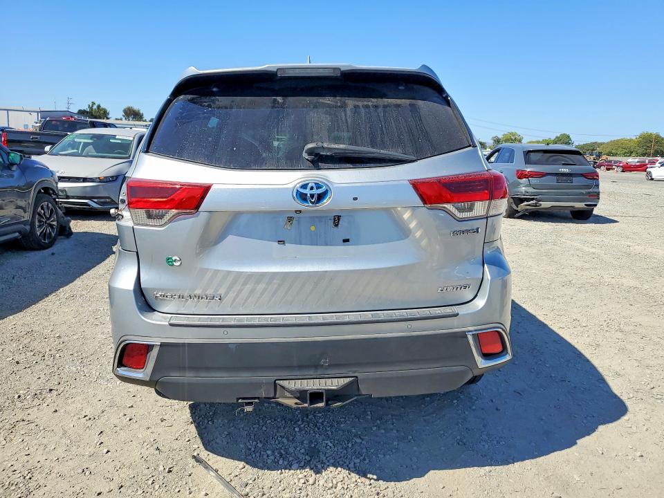 صورة رقم 6 من المزاد - 2017 TOYOTA HIGHLANDER HYBRID مع VIN 5TDDGRFH0HS024581