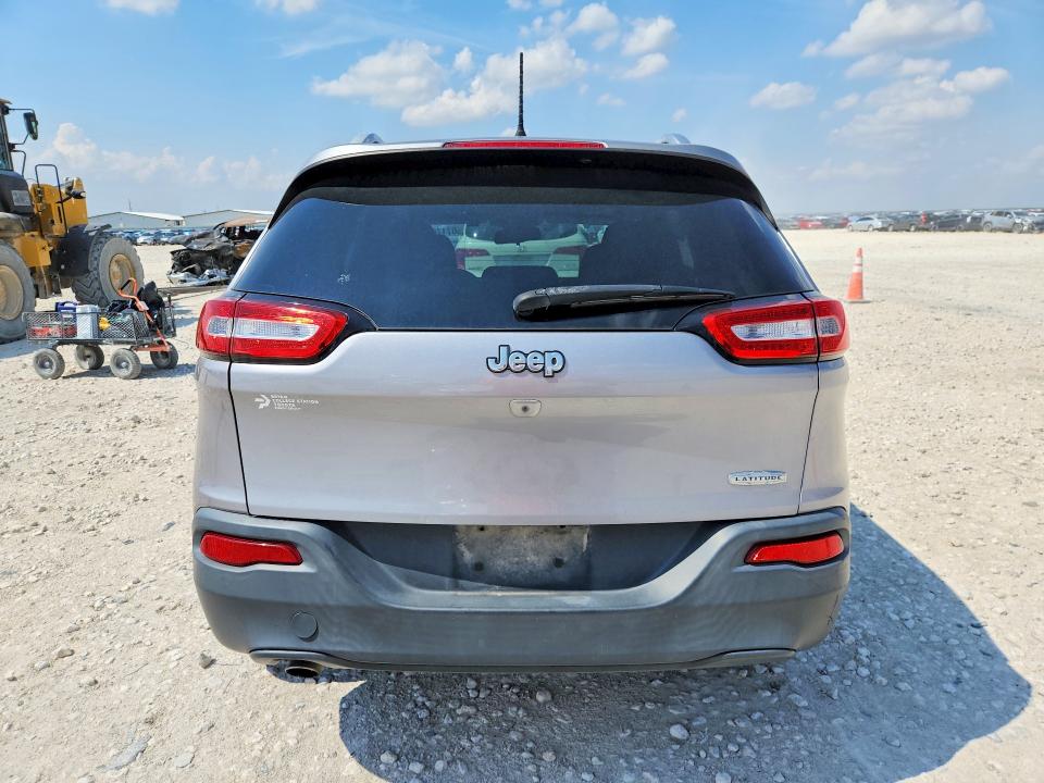 صورة رقم 6 من المزاد - 2018 JEEP CHEROKEE مع VIN 1C4PJLCB8JD566315