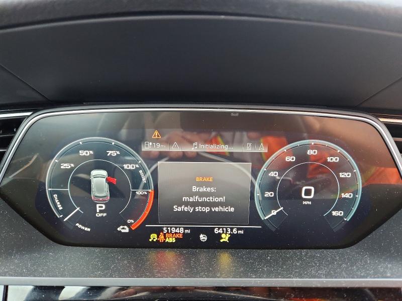 Photo 9 from auction – 2019 AUDI E-TRON with VIN WA1LAAGE8KB010522