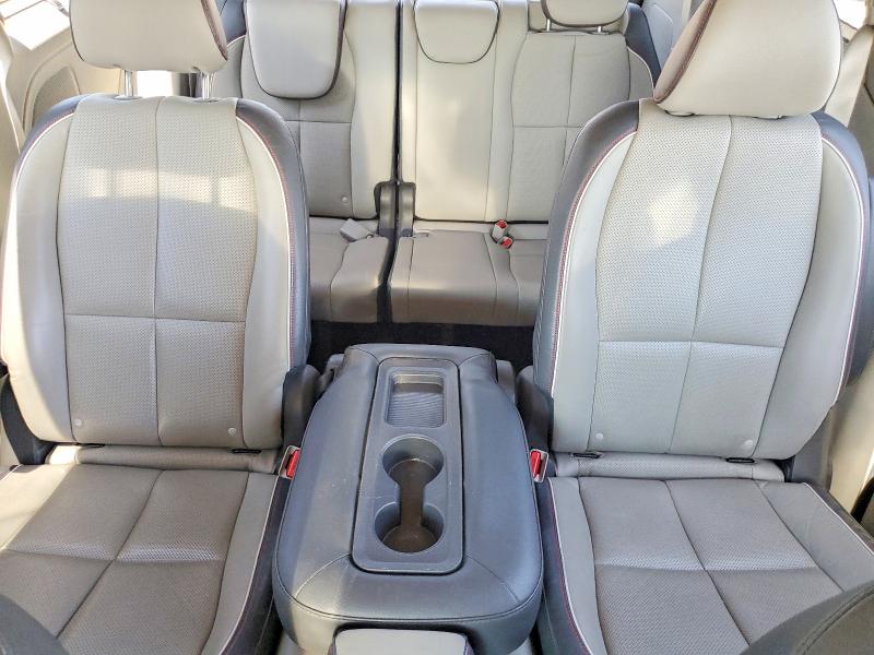 Photo 10 from auction – 2015 KIA SEDONA with VIN KNDMC5C10F6045133