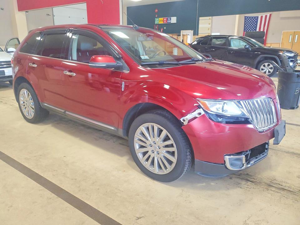 Photo 4 from auction – 2013 LINCOLN MKX with VIN 2LMDJ8JKXDBL43657