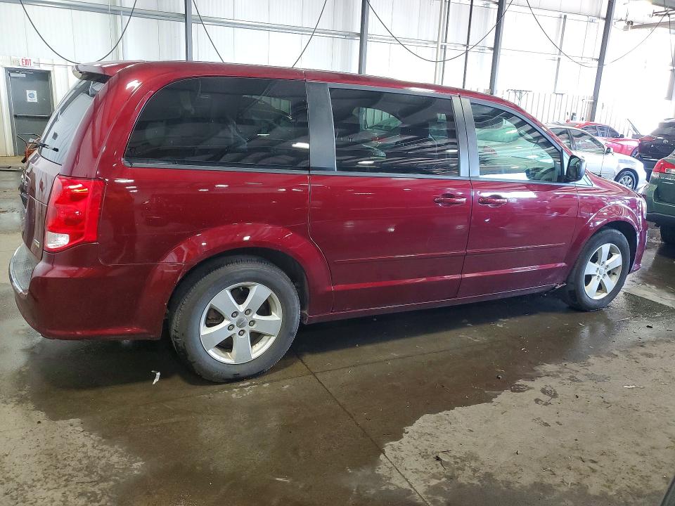 Photo 3 from auction – 2017 DODGE GRAND CARAVAN with VIN 2C4RDGBG3HR641756