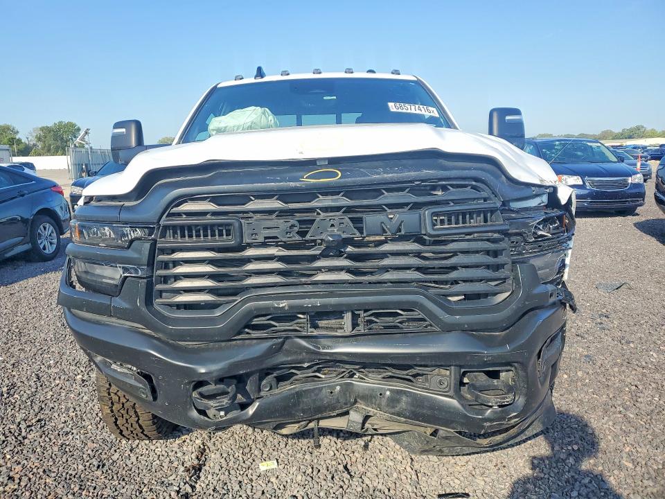 Фото 5 с аукциона – 2025 RAM 2500 с VIN 3C63R5HL4SG553576
