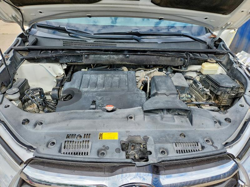 Photo 12 from auction – 2015 TOYOTA HIGHLANDER with VIN 5TDYKRFH7FS112069
