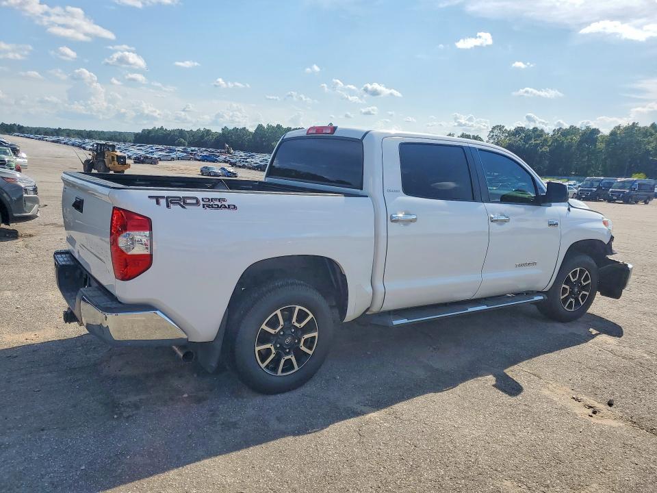 Photo 3 from auction – 2016 TOYOTA TUNDRA with VIN 5TFFW5F12GX206895