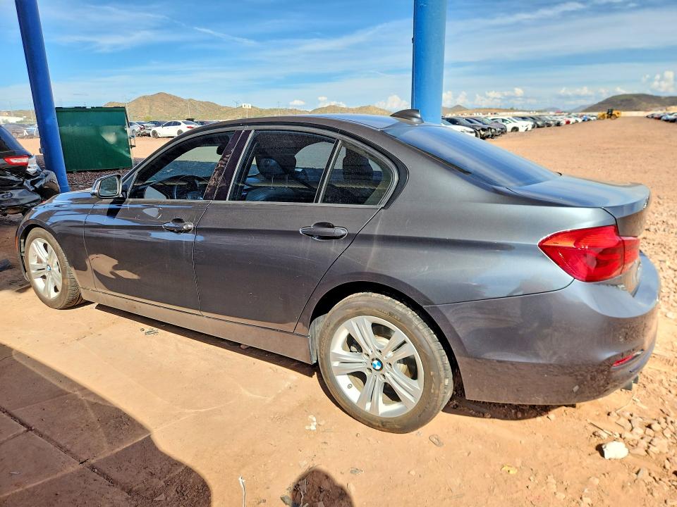 صورة رقم 2 من المزاد - 2016 BMW 328 مع VIN WBA8E9G57GNT46454