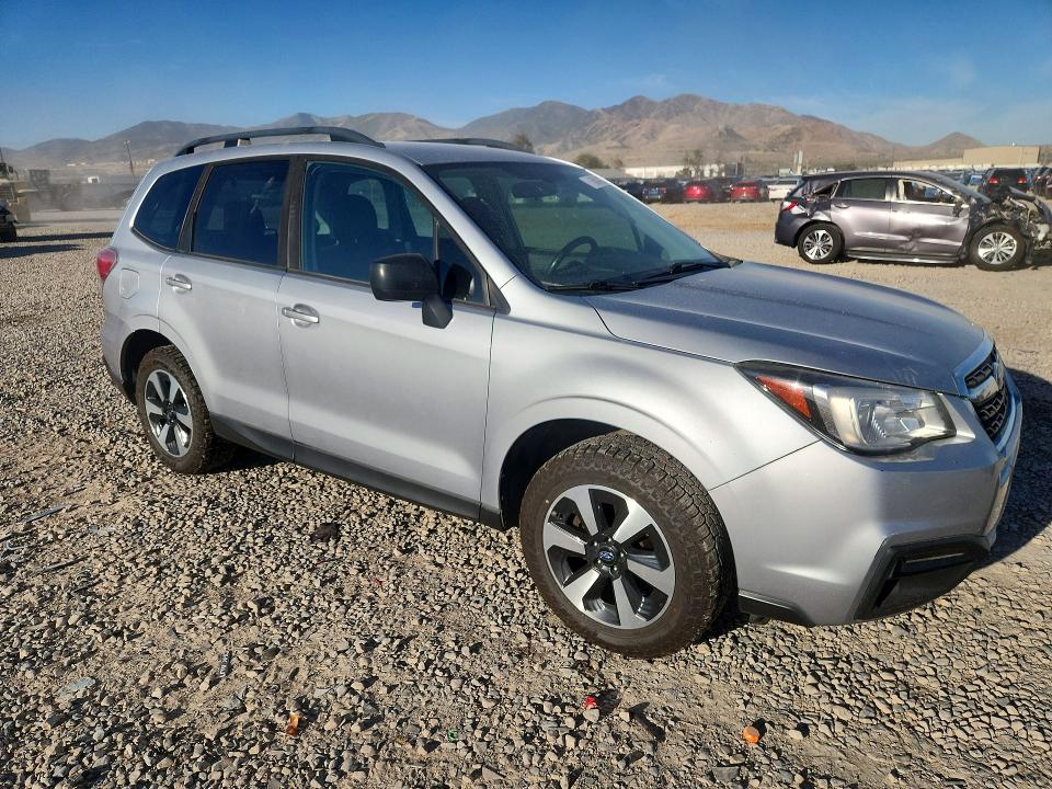 Photo 4 from auction – 2017 SUBARU FORESTER with VIN JF2SJABC8HH570975