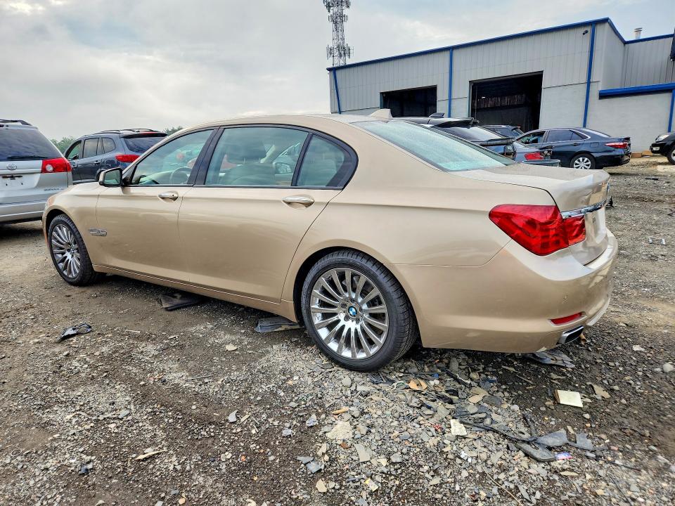 Photo 2 from auction – 2012 BMW 750 with VIN WBAKB8C54CDX20484