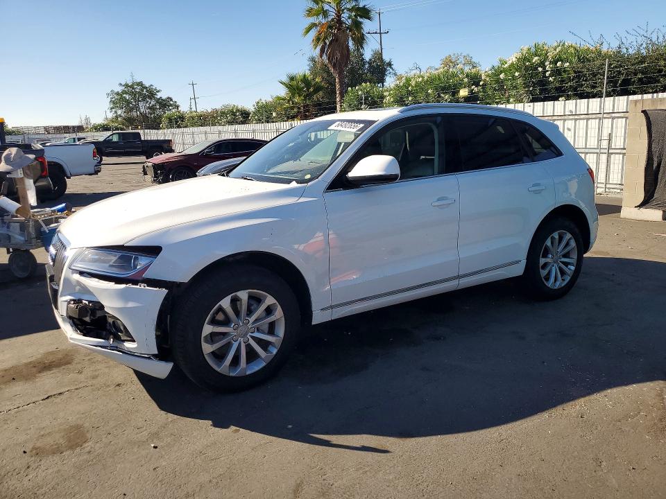 AUDI Q5 2014 with VIN WA1LFAFP4EA006045 - Photo from auction