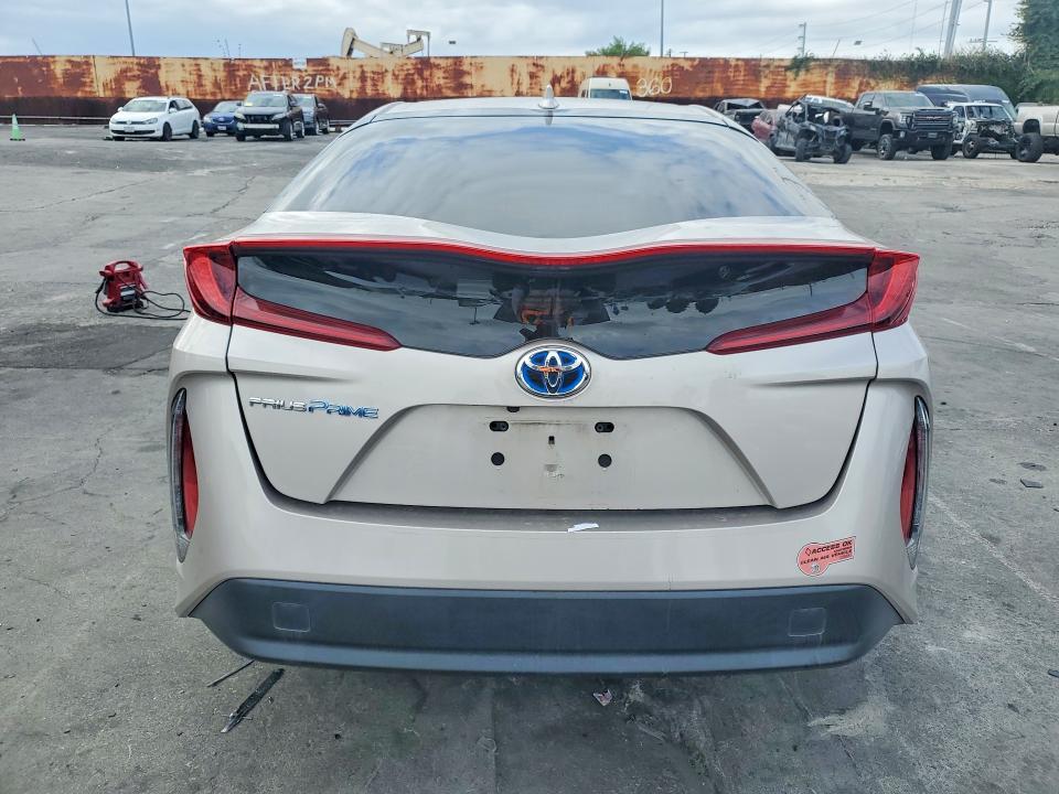 Снимка 6 от търг – 2018 TOYOTA PRIUS PRIME с VIN JTDKARFPXJ3084388