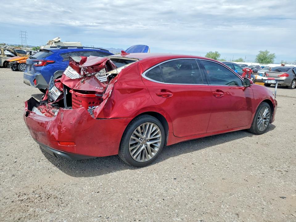 Foto 3 de la subasta – 2014 LEXUS ES con VIN JTHBK1GG6E2126434