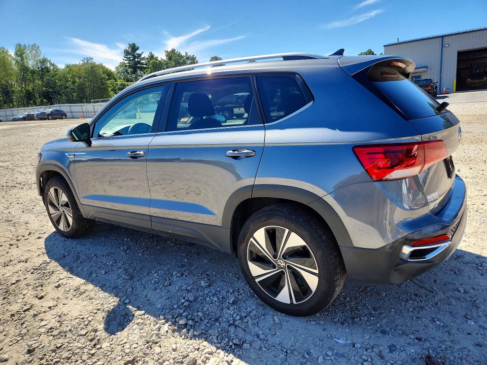 Снимка 2 от търг – 2023 VOLKSWAGEN TAOS с VIN 3VVVX7B26PM364604