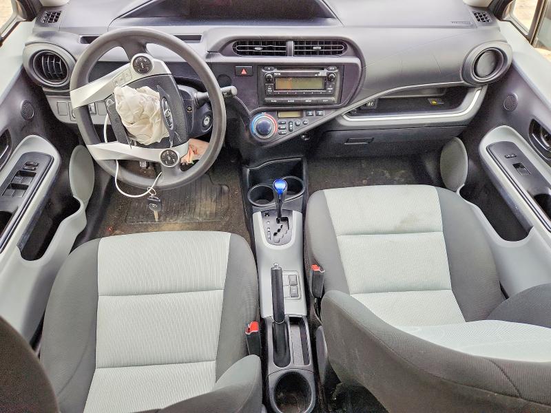 Photo 8 from auction – 2015 TOYOTA PRIUS C with VIN JTDKDTB35F1109871