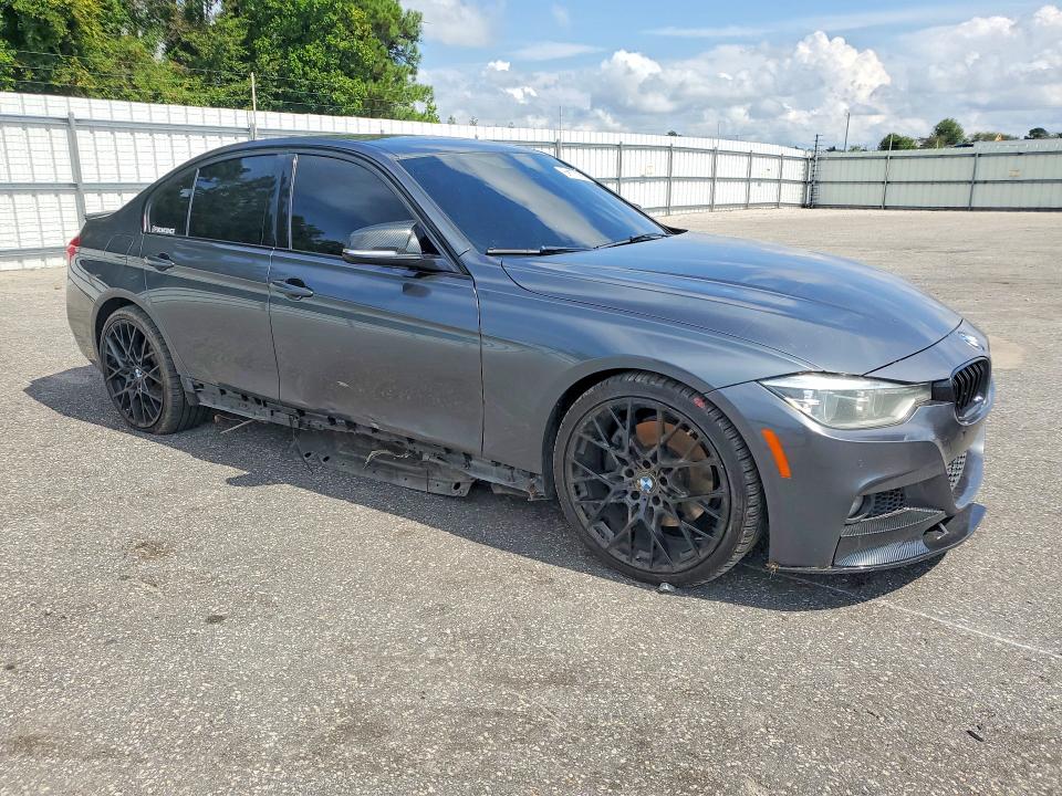 Foto 4 de la subasta – 2016 BMW 340 con VIN WBA8B7C56GK703594
