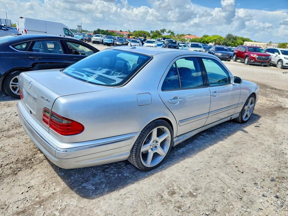 Photo 3 from auction – 2001 MERCEDES-BENZ E with VIN WDBJF74J31B309660