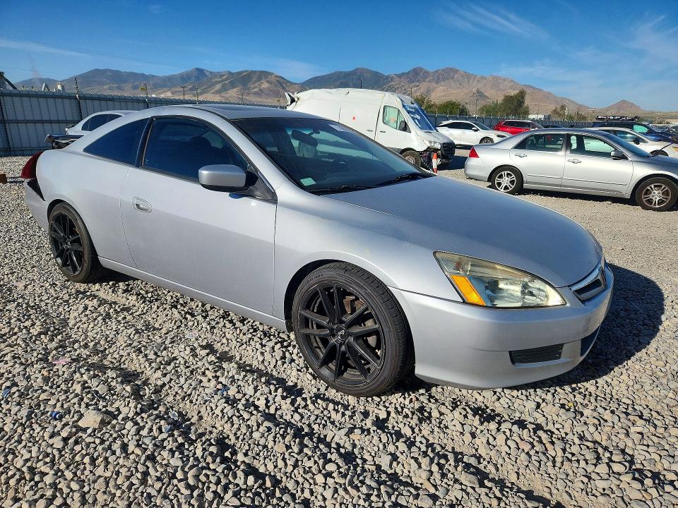Photo 4 from auction – 2005 HONDA ACCORD with VIN 1HGCM82635A019033