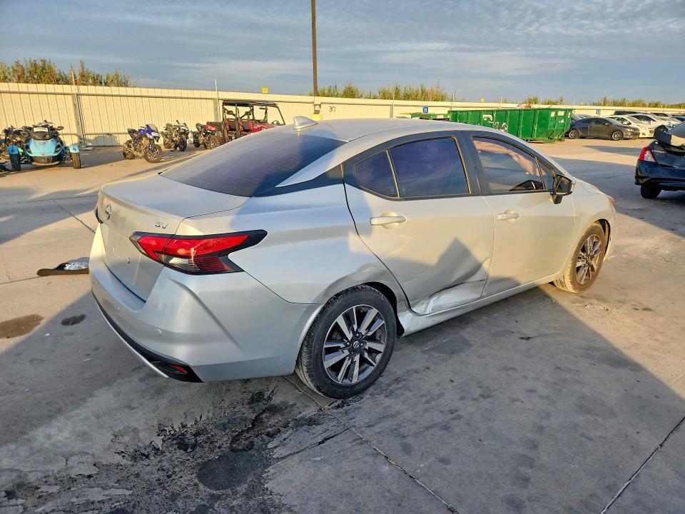 Снимка 3 от търг – 2021 NISSAN VERSA с VIN 3N1CN8EV8ML832103