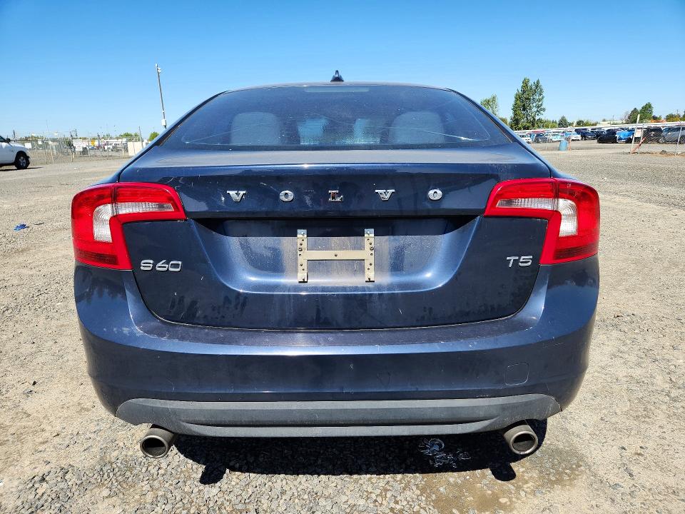 Photo 6 from auction – 2013 VOLVO S60 with VIN YV1612FS2D2188889
