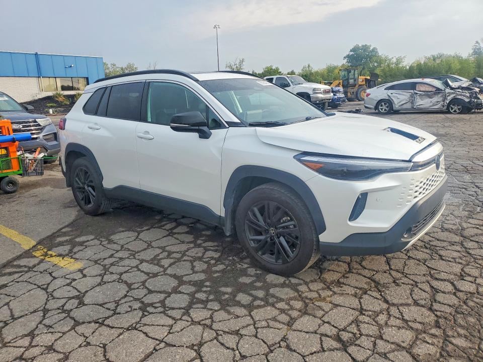 Снимка 4 от търг – 2026 TOYOTA COROLLA CROSS HYBRID с VIN 7MUFBABG2TV098136