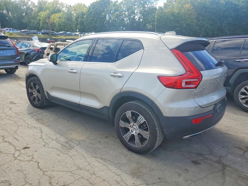 Photo 2 from auction – 2019 VOLVO XC40 with VIN YV4162UL8K2074676